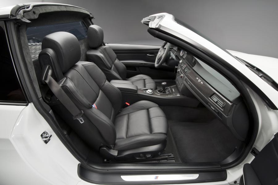 Интерьер BMW M3 Pickup Concept (E93) 2011 года  (фото 25 из 47)